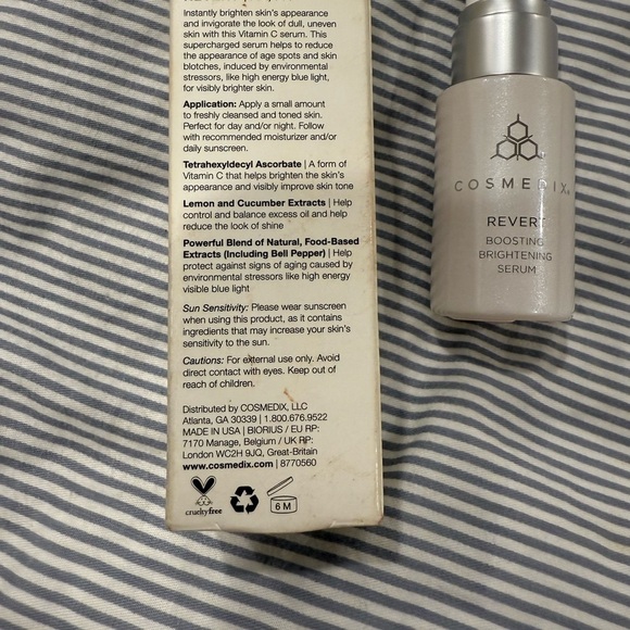 COSMEDIX REVERT BRIGHTENING
BOOSTING SERUM - Picture 8 of 15